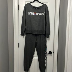 LOVE & SPORTS 2-Piece Jogger Set